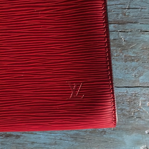 Louis Vuitton Epi Pochette Castillan Red - Picture 3 of 8